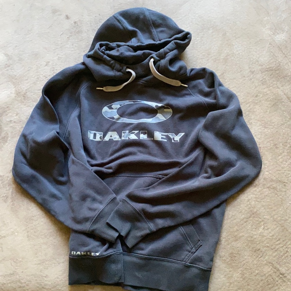Men’s Oakley Sweatshirt